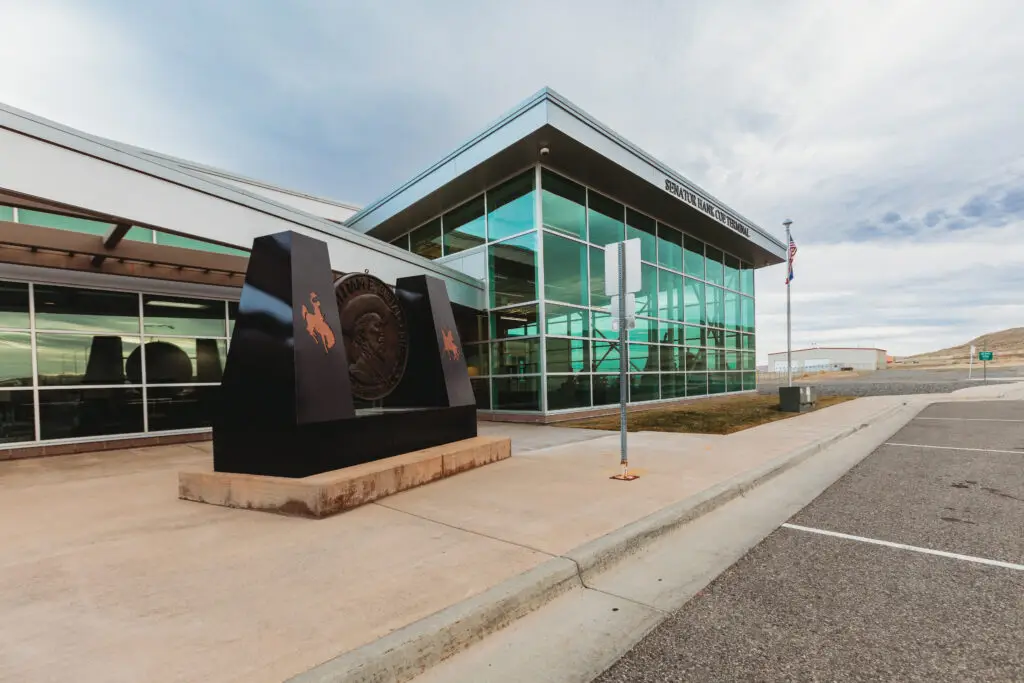 Post construction exterior entrance angle view of Yellowstone Regional Airport by Groathouse Construction in Cody, Wyoming